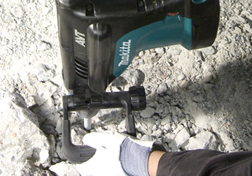 1.500W Máy đục bê tông Makita HM1213C 1.500W Máy đục bê tông Makita HM1213C