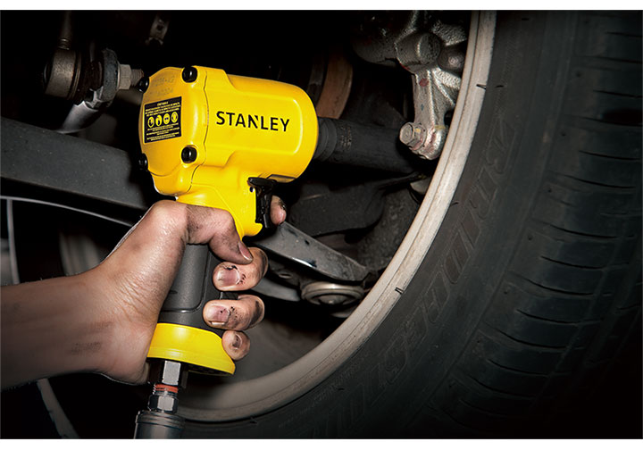 1/2" Máy vặn bu lông dùng khí nén Stanley STMT74840-8 1/2" Máy vặn bu lông dùng khí nén Stanley STMT74840-8
