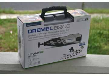 12V Dụng cụ đa năng dùng pin Dremel 8200 (Bỏ mẫu) 12V Dụng cụ đa năng dùng pin Dremel 8200 (Bỏ mẫu)