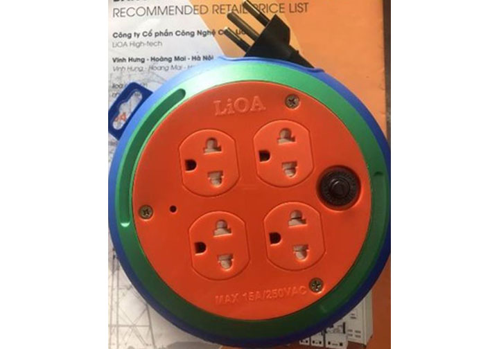 5m Ổ cắm điện kiểu đĩa bay 15A Lioa DB52-15A 5m Ổ cắm điện kiểu đĩa bay 15A Lioa DB52-15A