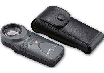 Kính lúp cầm tay có đèn LED Niigata LL-15 Kính lúp cầm tay có đèn LED Niigata LL-15