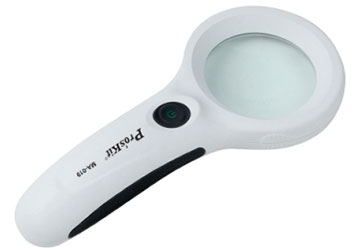 Kính lúp cầm tay có đèn led Proskit MA-019 Kính lúp cầm tay có đèn led Proskit MA-019