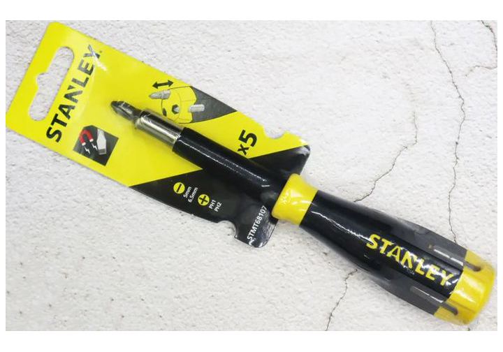 Tuốc nơ vít 4 đầu có nam châm Stanley STMT68107 (STMT68107-8) Tuốc nơ vít 4 đầu có nam châm Stanley STMT68107 (STMT68107-8)